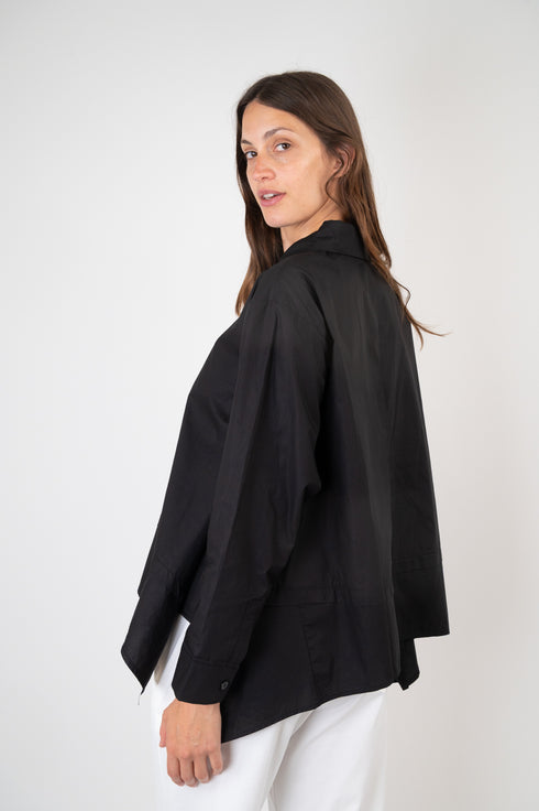 Asymmetrisches Hemd
